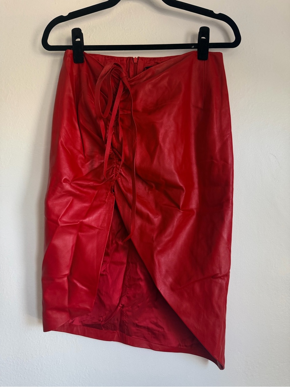 ANDREĀDAMO Red Faux Leather Pencil Skirt with Front Tie Detail Size L